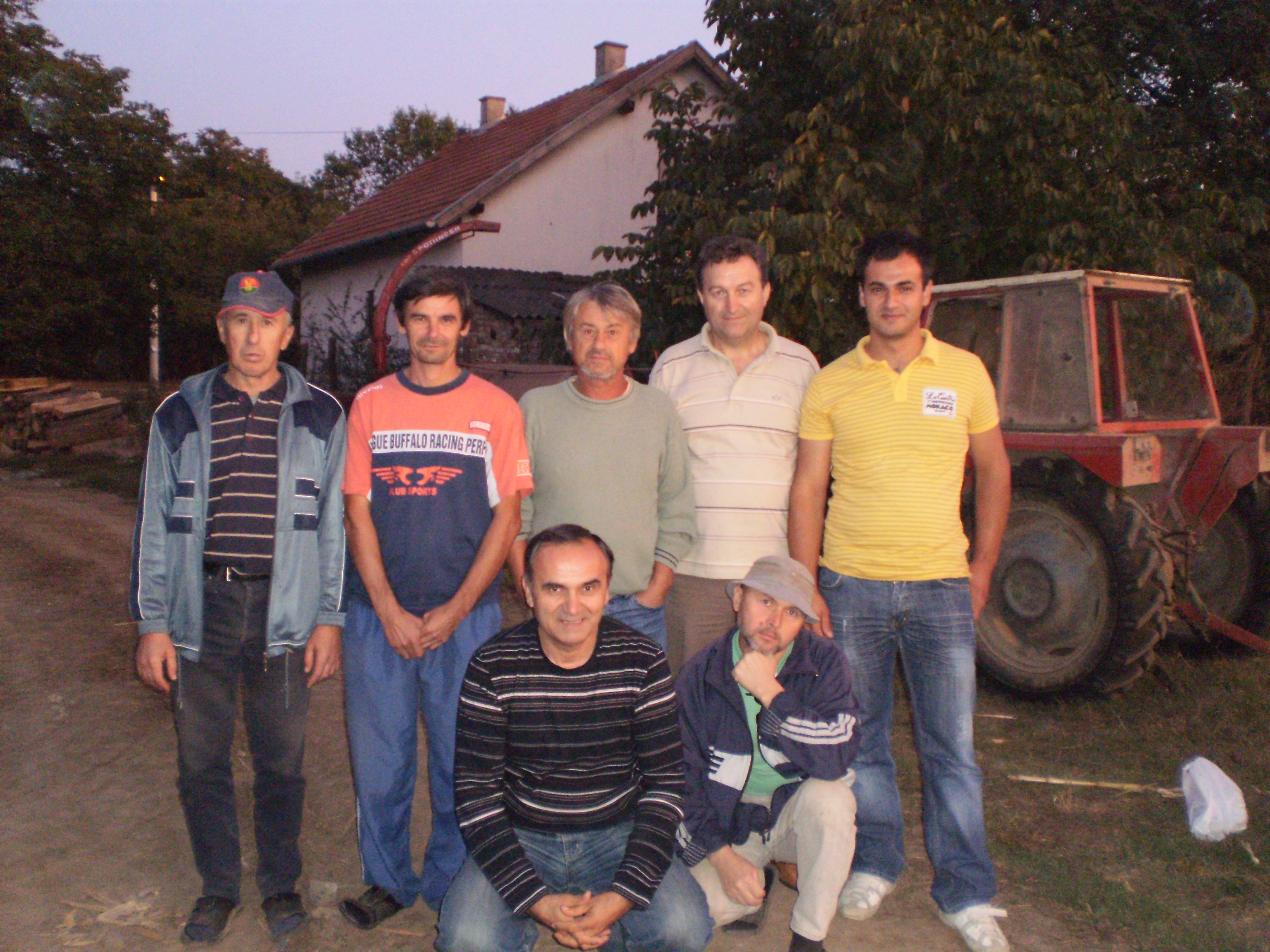 Tipleraši iz Vukovara selo Svinjarevci